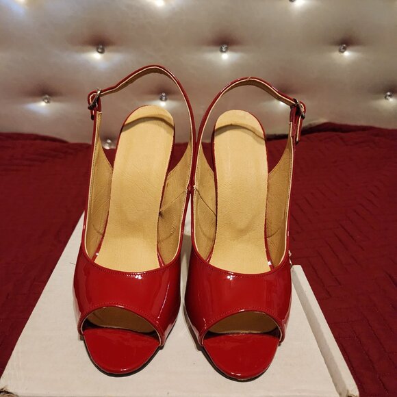 Women's size 7 Red Patent Open-Toe Slingback Pumps with 4.5" heel - Picture 2 of 5